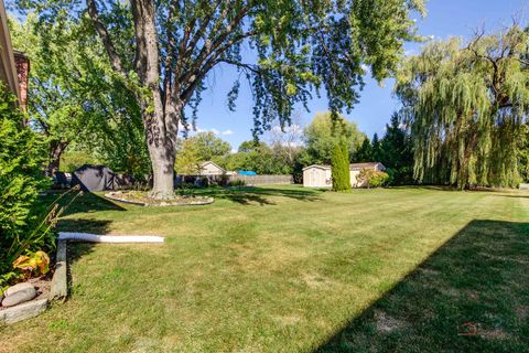 Tiny photo for 15040 W Clover Lane, Libertyville, IL 60048 (MLS # 12490171)