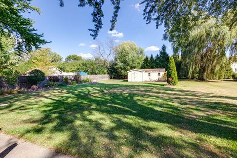 Tiny photo for 15040 W Clover Lane, Libertyville, IL 60048 (MLS # 12490171)