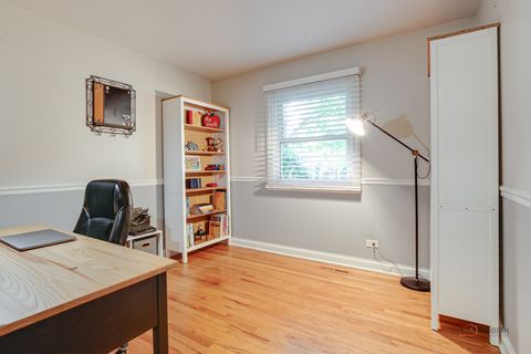 Tiny photo for 15040 W Clover Lane, Libertyville, IL 60048 (MLS # 12490171)