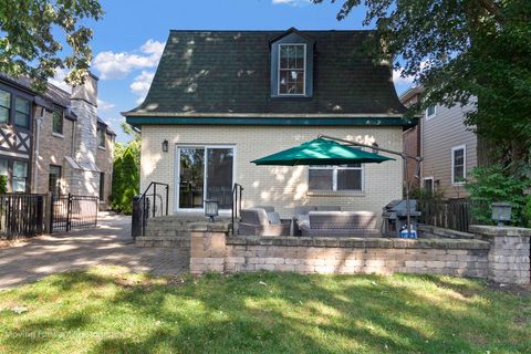 Tiny photo for 2518 Ridgeway Avenue, Evanston, IL 60201 (MLS # 12504878)