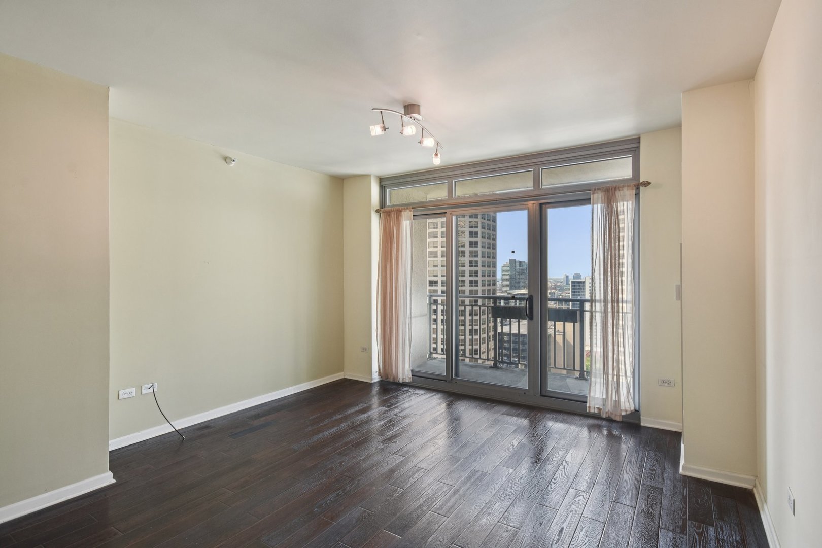 125 S Jefferson Street 2603