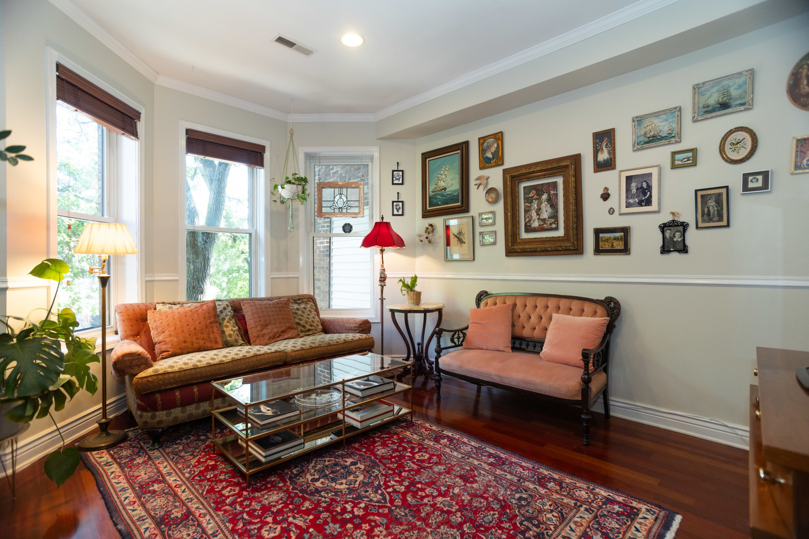 2848 N ALBANY Avenue 3S