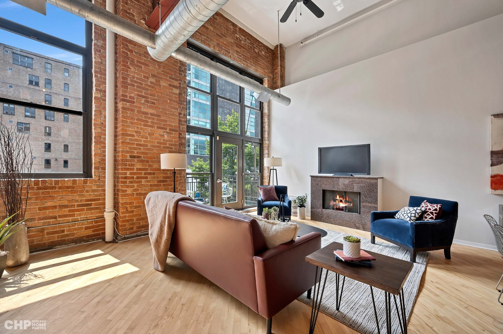 203 S SANGAMON Street 206