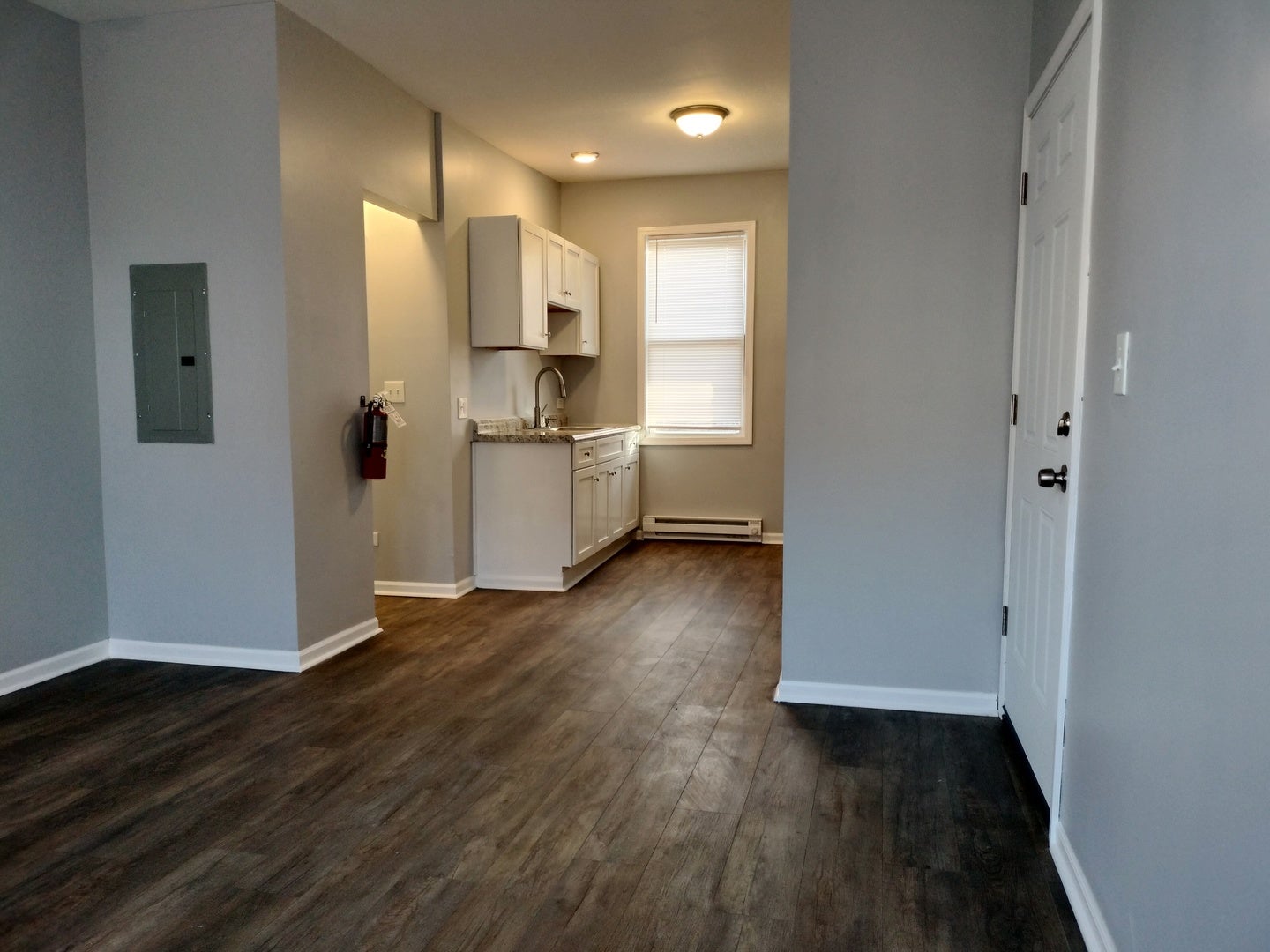 6601 S Green Street 821-2