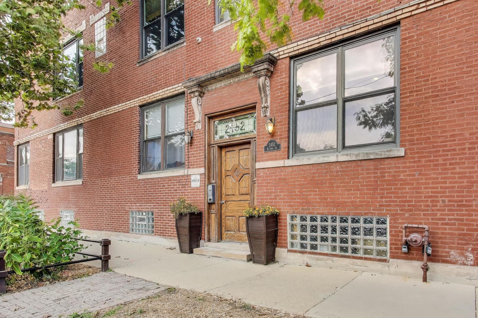 2452 W Iowa Street 2