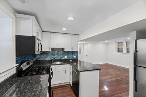 Tiny photo for Chicago, IL 60613 (MLS # 12672096)