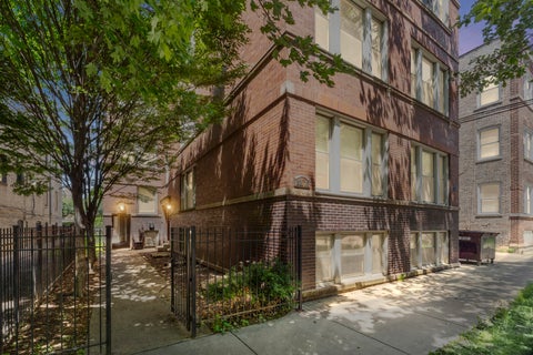 Tiny photo for Chicago, IL 60613 (MLS # 12672096)