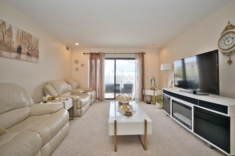 Tiny photo for 4901 Golf Road #310, Skokie, IL 60077 (MLS # 12548327)