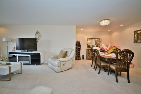 Tiny photo for 4901 Golf Road #310, Skokie, IL 60077 (MLS # 12548327)