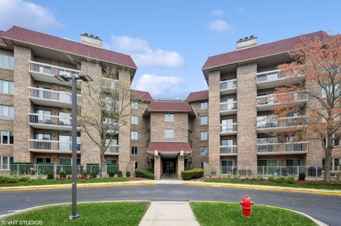 Photo of 1250 Rudolph Road #2B, Northbrook, IL 60062 (MLS # 12497856)