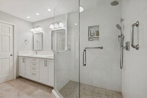 Tiny photo for 1250 Rudolph Road #2B, Northbrook, IL 60062 (MLS # 12497856)