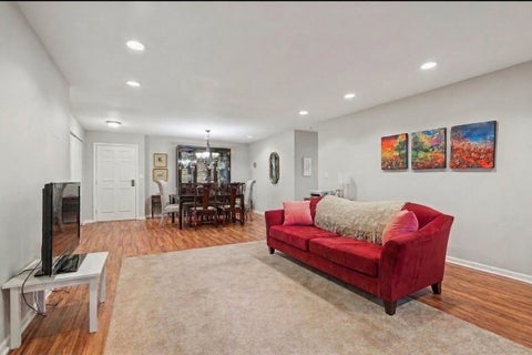 Tiny photo for 1250 Rudolph Road #2B, Northbrook, IL 60062 (MLS # 12497856)