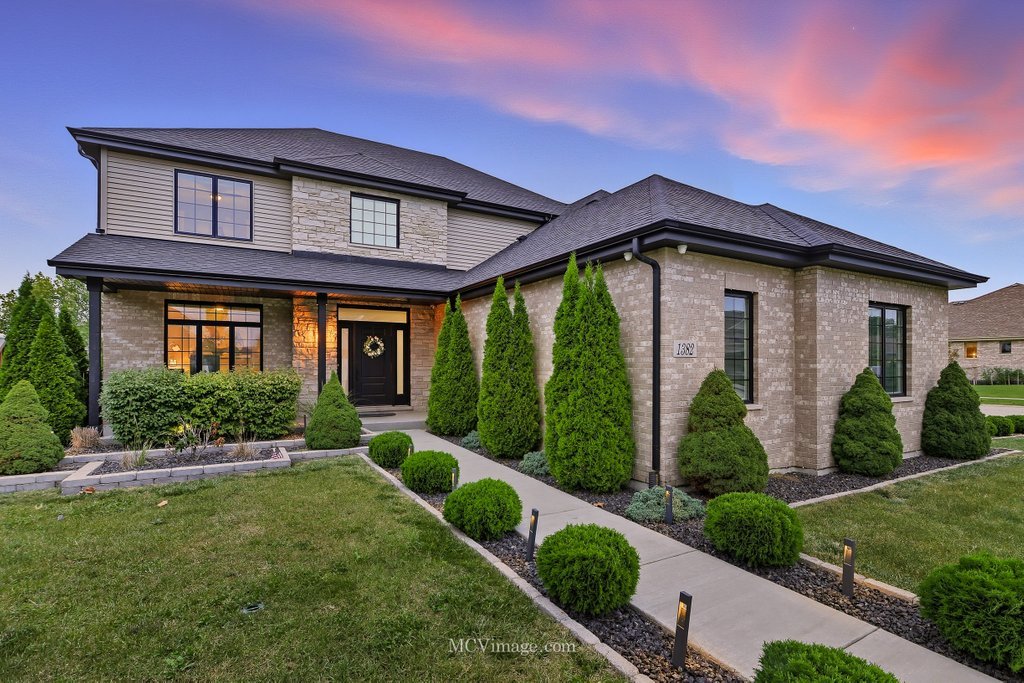 1382 Overton Drive