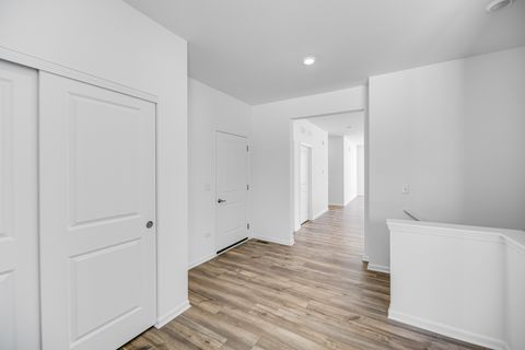 Tiny photo for 375 S Constitution Drive, Aurora, IL 60506 (MLS # 12533169)