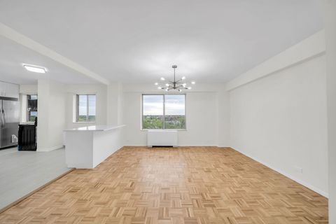 Tiny photo for 7033 N KEDZIE Avenue #815, Chicago, IL 60645 (MLS # 12647464)