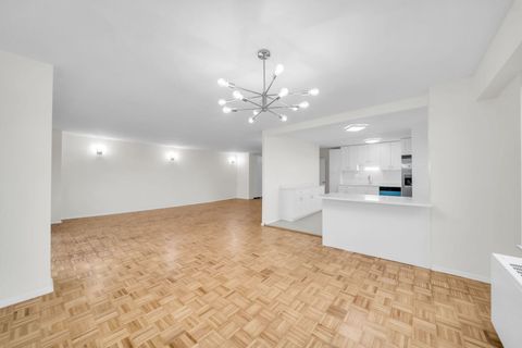 Tiny photo for 7033 N KEDZIE Avenue #815, Chicago, IL 60645 (MLS # 12647464)