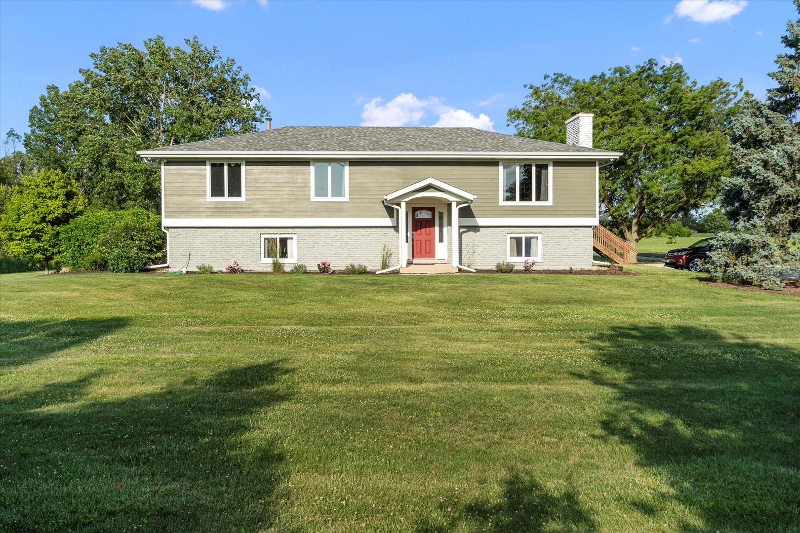 1002 S Schoolhouse Road
