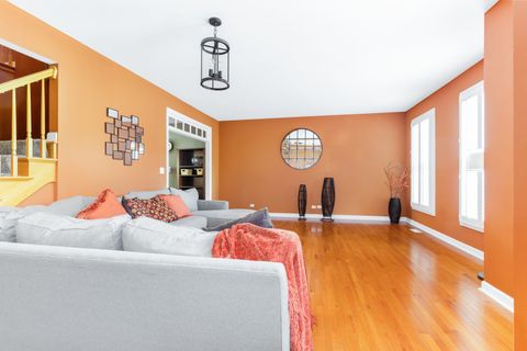 Tiny photo for 4383 Canterbury Court #4383, St. Charles, IL 60174 (MLS # 12692927)