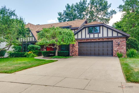 Tiny photo for 625 Mullady Parkway, Libertyville, IL 60048 (MLS # 12751623)
