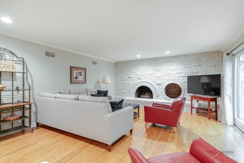 Tiny photo for 625 Mullady Parkway, Libertyville, IL 60048 (MLS # 12751623)