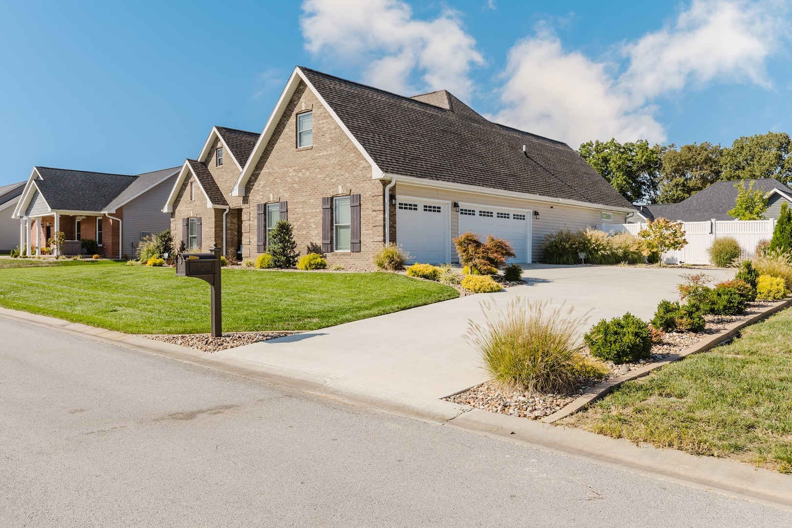 1112 Daybreak Drive