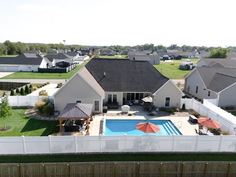 Tiny photo for 1112 Daybreak Drive, Marion, IL 62959 (MLS # 12601567)