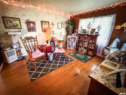 Tiny photo for 601 E LAFAYETTE Street, Olney, IL 62450 (MLS # EB460613)