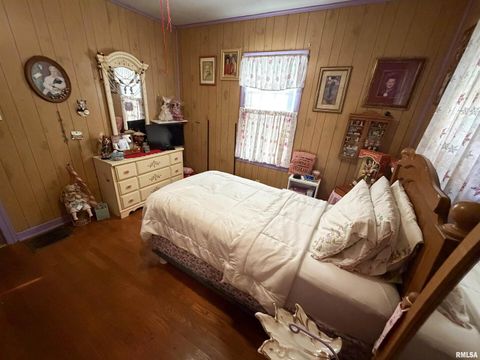 Tiny photo for 601 E LAFAYETTE Street, Olney, IL 62450 (MLS # EB460613)