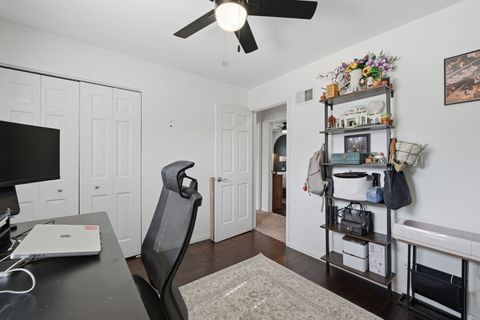 Tiny photo for 572 N Walnut Lane, Schaumburg, IL 60194 (MLS # 12700991)