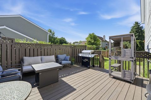 Tiny photo for 572 N Walnut Lane, Schaumburg, IL 60194 (MLS # 12700991)