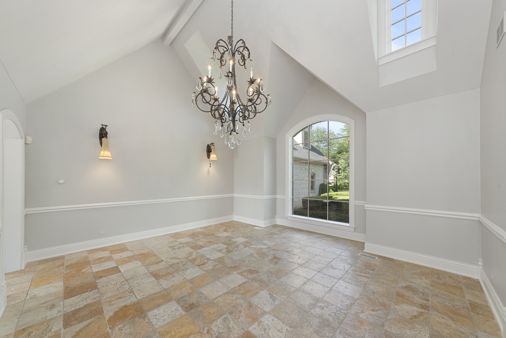 4006 Royal Fox Drive