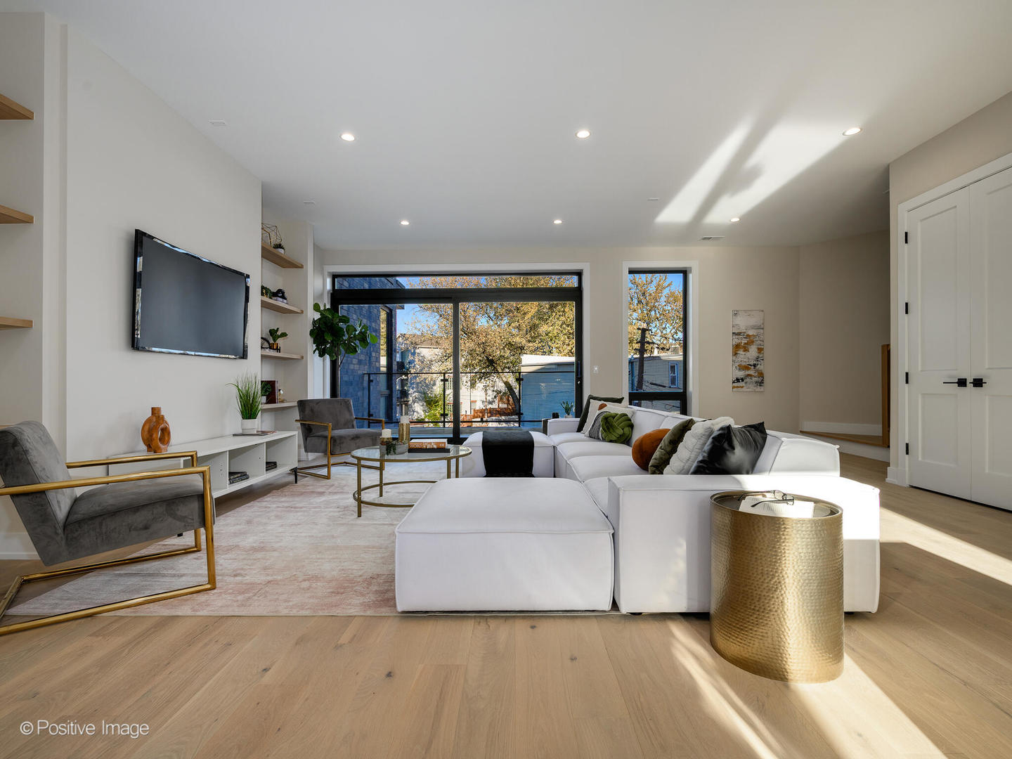 1412 N Elk Grove Avenue F