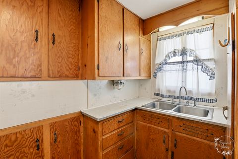 Tiny photo for 1055 S 4th Avenue, Kankakee, IL 60901 (MLS # 12598768)