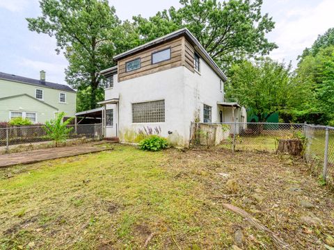 Tiny photo for 1100 Gardner Street, Joliet, IL 60433 (MLS # 12491547)