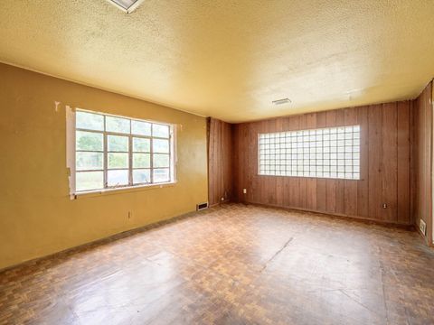 Tiny photo for 1100 Gardner Street, Joliet, IL 60433 (MLS # 12491547)