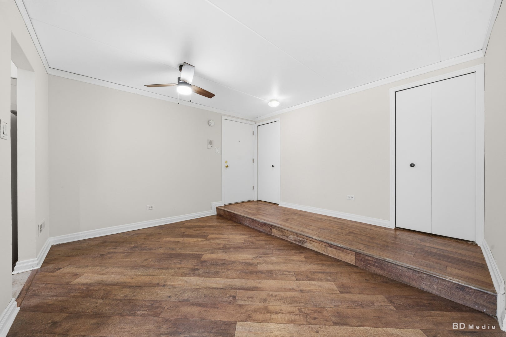 5237 JAMES Lane 1217