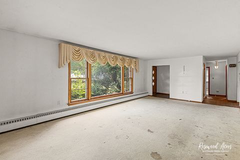 Tiny photo for 665 N Kennedy Drive, Kankakee, IL 60901 (MLS # 12479870)