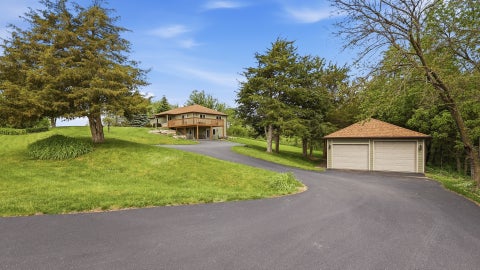 Tiny photo for 2 Concord Court, Galena, IL 61036 (MLS # 12653962)