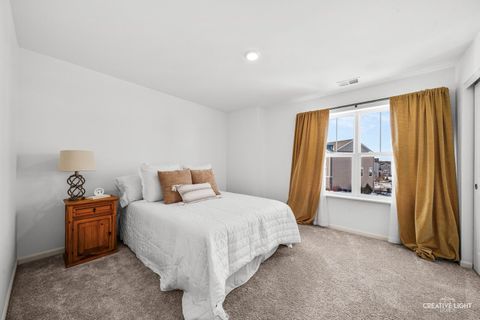 Tiny photo for 1066 Moraine Drive, South Elgin, IL 60177 (MLS # 12585741)