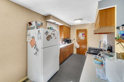 Tiny photo for 352 Sioux Lane, Carol Stream, IL 60188 (MLS # 12520760)