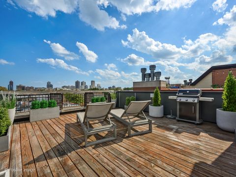 Tiny photo for 2922 N Sheffield Avenue #3, Chicago, IL 60657 (MLS # 12500348)