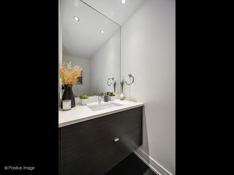 Tiny photo for 2922 N Sheffield Avenue #3, Chicago, IL 60657 (MLS # 12500348)