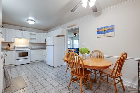 Tiny photo for 1113 Franklin Avenue, Winthrop Harbor, IL 60096 (MLS # 12453201)