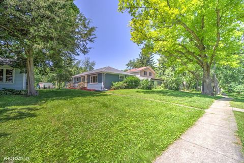 Tiny photo for 28069 N Lake Drive, Wauconda, IL 60084 (MLS # 12695179)