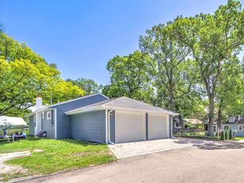 Photo of 28069 N Lake Drive, Wauconda, IL 60084 (MLS # 12695179)