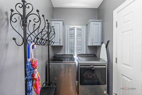 Tiny photo for 406 Kenmare Drive, Burr Ridge, IL 60527 (MLS # 12593677)