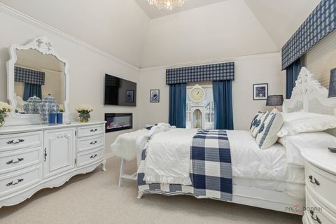 Tiny photo for 406 Kenmare Drive, Burr Ridge, IL 60527 (MLS # 12593677)