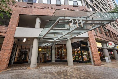 211 E Ohio Street 2821 Chicago IL 60611