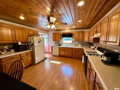 Tiny photo for 878 County Road 600 N, Sims, IL 62886 (MLS # EB460089)