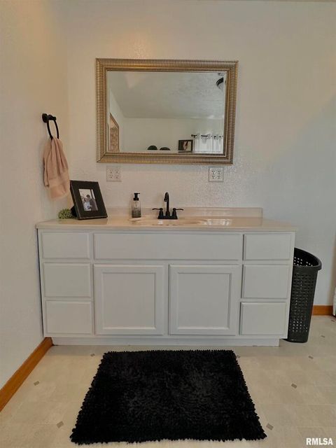 Tiny photo for 878 County Road 600 N, Sims, IL 62886 (MLS # EB460089)